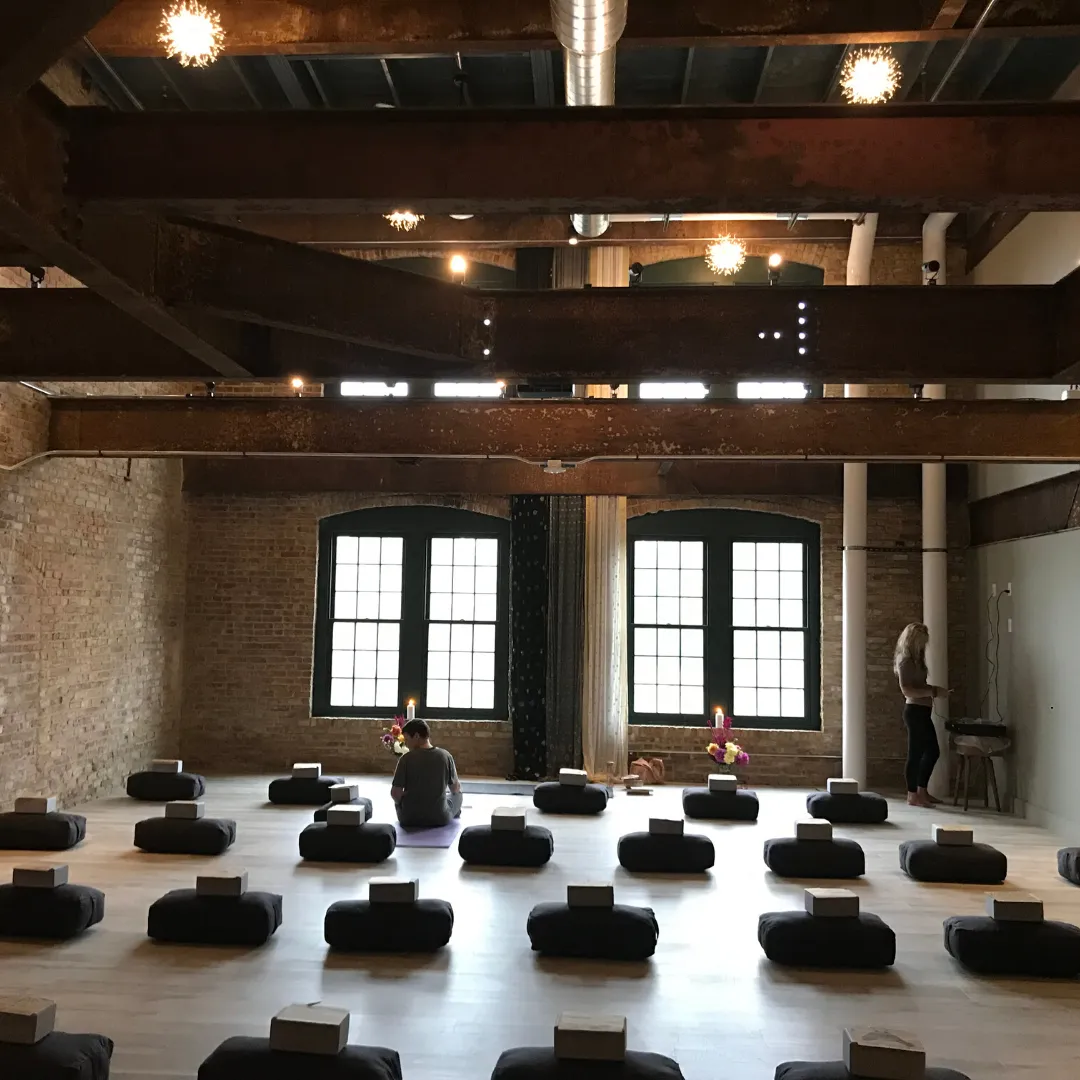 Perennial_Yoga